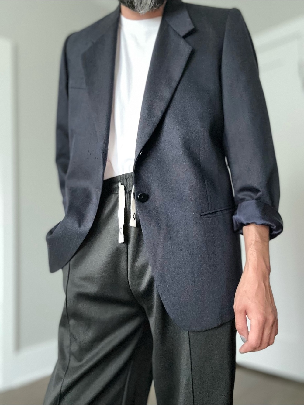 Men's Classic Navy Blue Blazer - Timeless Tailored Jacket